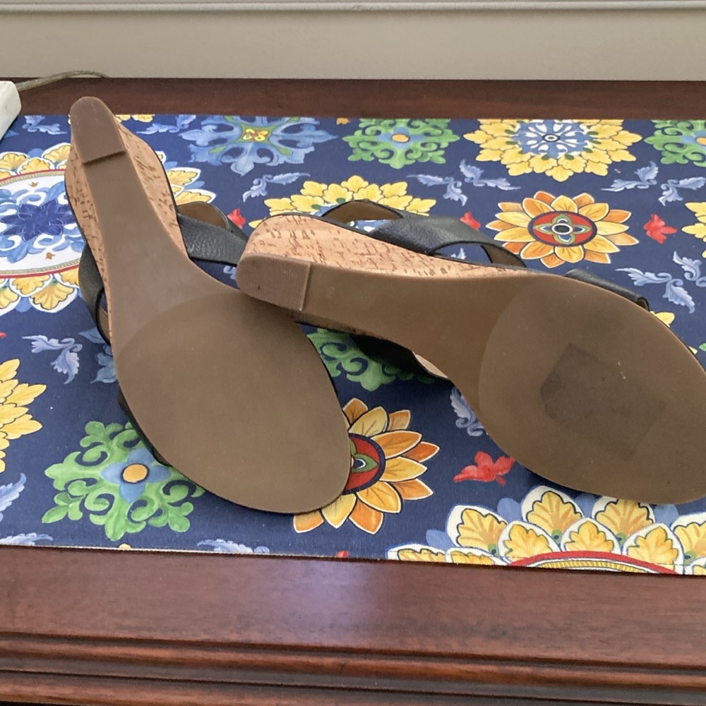 Talbots Royce Black Sandels Sling - Picture 4 of 6